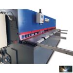 Hidraulikus lengővágásos lemezolló  HTBS BASIC S 2006 Fém tolózárral és motoros vágórés állítással felszerelt - Image 2