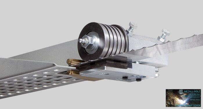 PILOUS CTR1300 FORESTOR - vízszintes rönkhasító faipari szalagfűrészgép. - Image 6