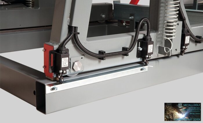 PILOUS CTR800 FORESTOR - vízszintes rönkhasító faipari szalagfűrészgép. - Image 6